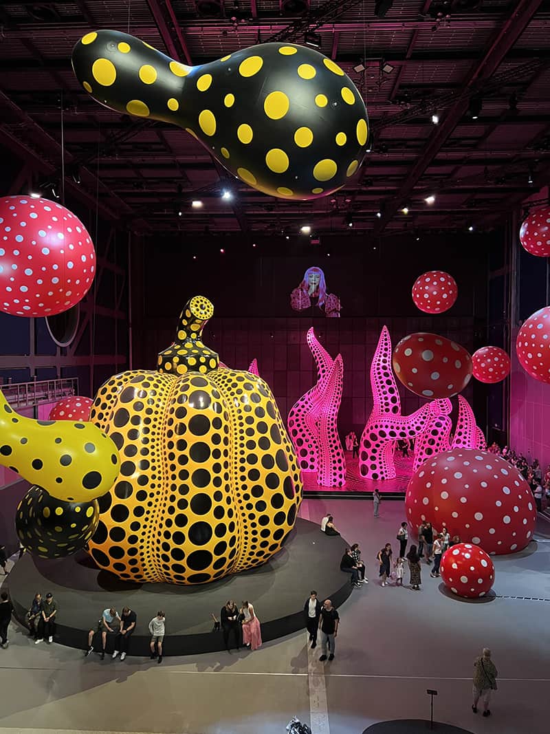 Yayoi Kusama You, Me and the Balloons